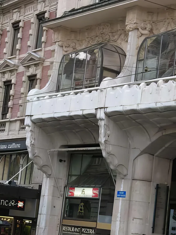 Anti-pigeons